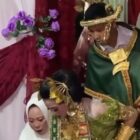 Foto: Pria di Polman, Sulbar, rela menggantikan posisi adiknya yang kabur menjelang hari pernikahannya. Dokumen Istimewa