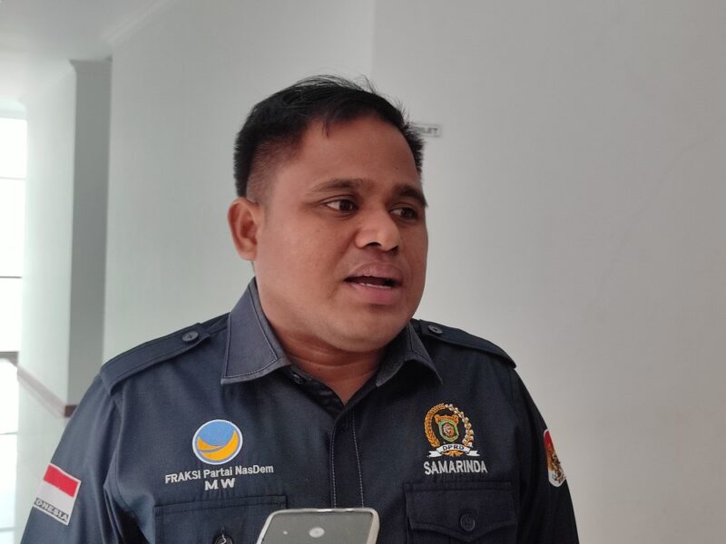 Anggota Komisi III DPRD Samarinda, Maswedi, saat diwawancarai. (Bentangkaltim.com).