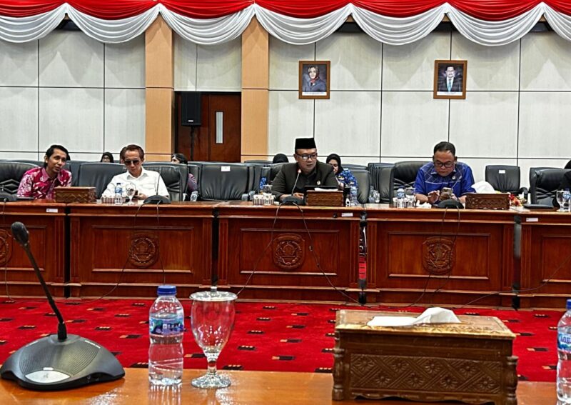 Fraksi PKB DPRD beri tanggapan terkait dengan nota penjelasan P2APBD Kota Bontang tahun anggaran 2025. (Bentangkaltim.com/asr)