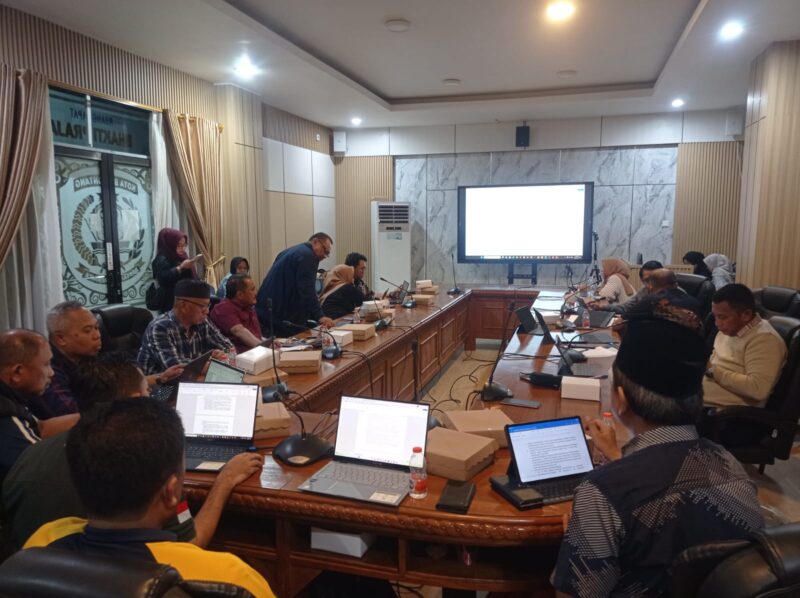 Pansus RTRW DPRD Bontang meminta terkait penetapan klasifikasi wilayah kota (WK) yang menjadi acuan dalam penyediaan ruang terbuka hijau (RTH) diperdalam. (Bentangkaltim.com/asr)