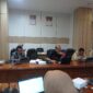 Ketua Pansus RTRW DPRD Bontang joni Alla’ Padang memberikan penjelasan terkait pembahasan raperda kali ini. (Bentangkaltim.com/asr)