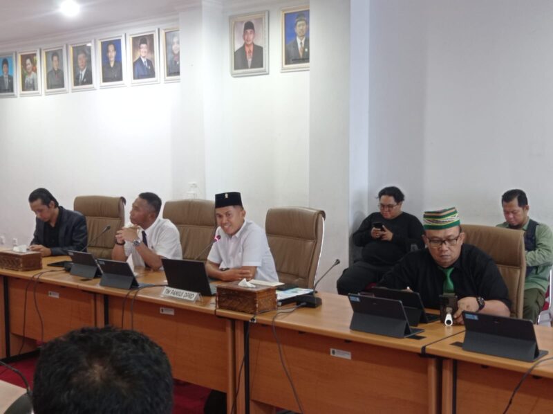 Pembahasan Raperda RTRW Bontang terus berlanjut, terbaru yakni pansus mendengar usulan dari Pupuk Kaltim. (Bentangkaltim.com/asr)