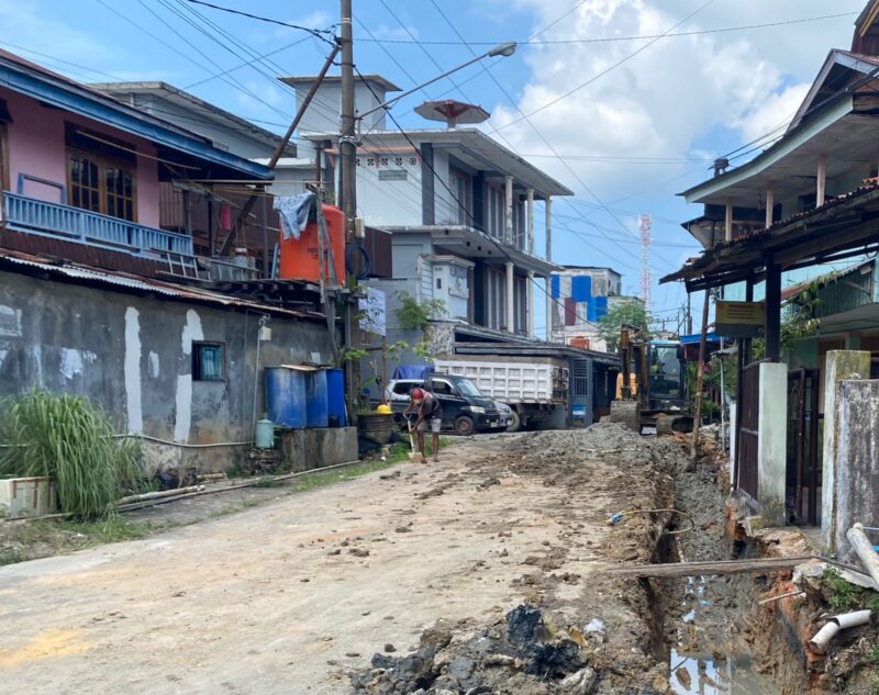Pengerjaan saluran drainase pada tahun ini menyasar dua titik yakni di Jalan Pattimura dan Zamrut. (dokumentasi)