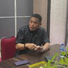 Wakil Ketua Komisi C DPRD Bontang Muhammad Sahib meminta bus karyawan tambang untuk dijemput di Terminal Bontang. (Bentangkaltim.com/asr)