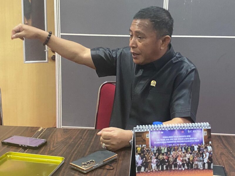 Wakil Ketua Komisi C DPRD Bontang Muhammad Sahib mempertanyakan speed bump yang terlalu rapat. (FOTO)