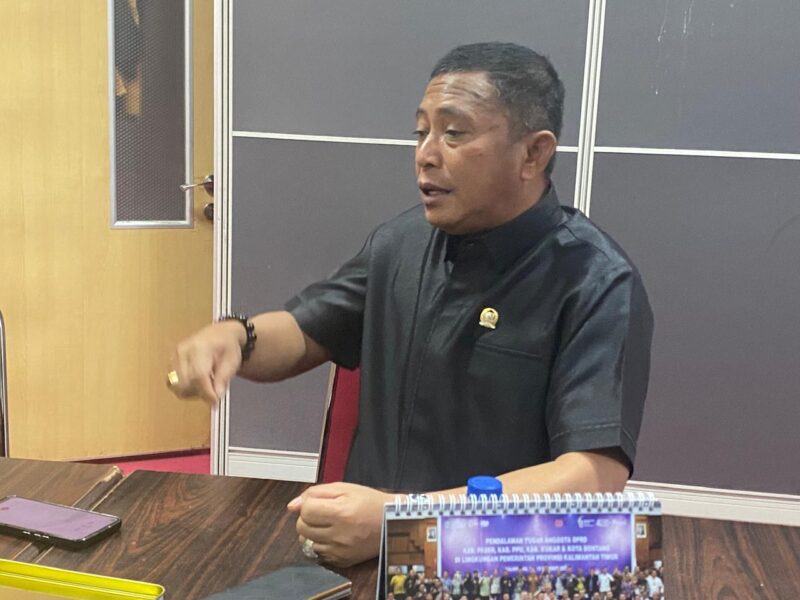 Wakil Ketua Komisi C DPRD Bontang Muhammad Sahib siap bertemu dengan sopir angkot dan ojol. (Bentangkaltim.com/asr)
