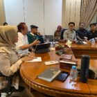 Pembahasan penanganan antrean kendaraan pengisi pertalite antara Pemkot, DPRD, dan pihak SPBU. (Bentangkaltim.com/asr)