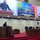 Anggota Fraksi PKB DPRD Bontang membacakan pandangan umum terkait raperda pembahasan Perubahan Anggaran Pendapatan dan Belanja Daerah (APBD) 2026. (Bentangkaltim.com/asr)
