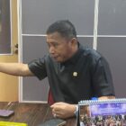 Wakil Ketua Komisi C DPRD Bontang Muhammad Sahib menjelaskan terkait tujuan konsultasi publik terkait Raperda Penanggulangan Bencana di Kawasan Industri. (Bentangkaltim.com/asr)