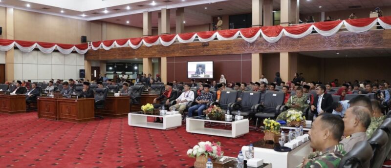 Sudiyo usai dilantik menjadi anggota DPRD Bontang melalui rapat paripurna.